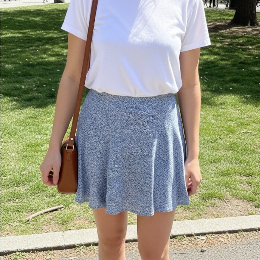 Women’s Abercrombie & Fitch Blue Floral Mini Skirt